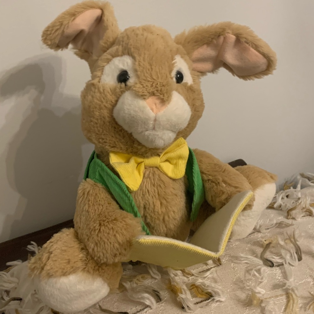 Cuddle Barn The Adventures of Peter Rabbit Animated Talking Story Time Bunny